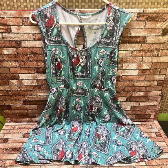 Disney Ariel Print Women's Dress size M - Picture 2 of 10